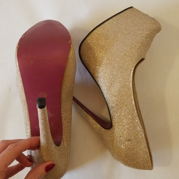 Heals - Picture 3 of 3